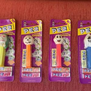 Set of 4 PEZ Glowing Ghosts